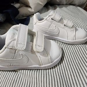 Toddler 4c nike court Royale